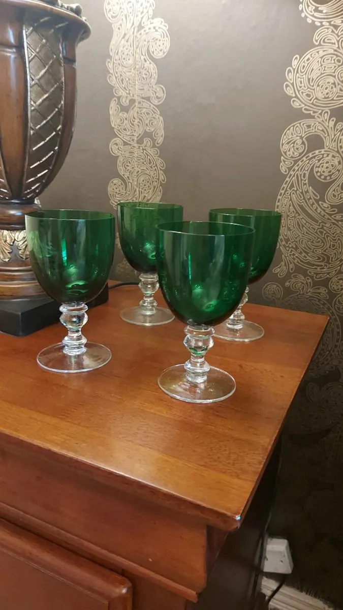 Green Wine Goblets [x 4 ] - Image 1