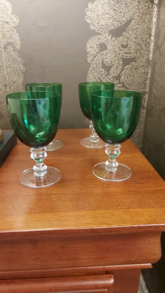 Green Wine Goblets [x 4 ] - Image 4