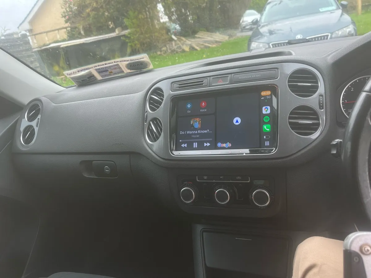 Volkswagen Tiguan Sport - Image 2