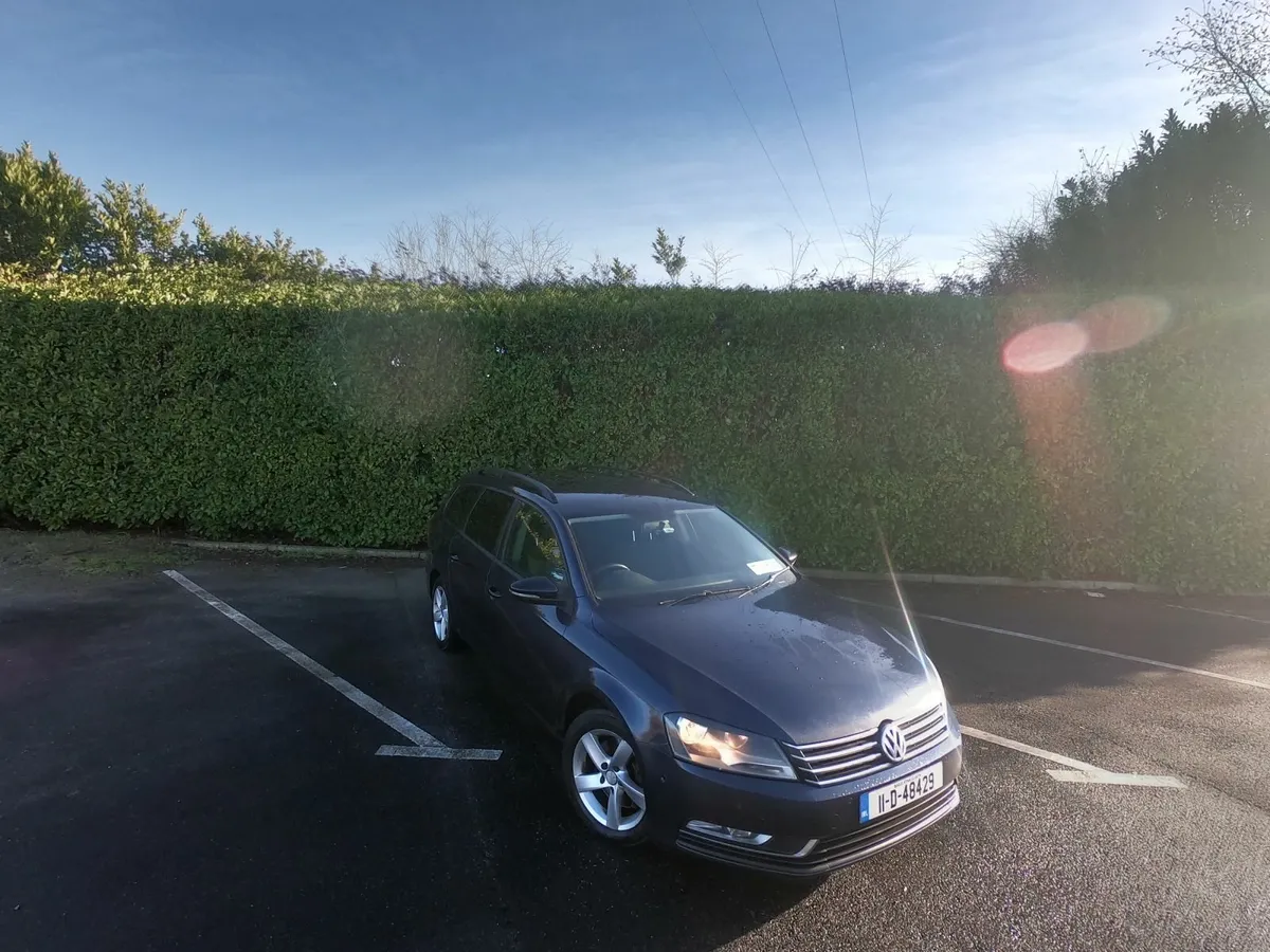 Volkswagen Passat 2011 - Image 1