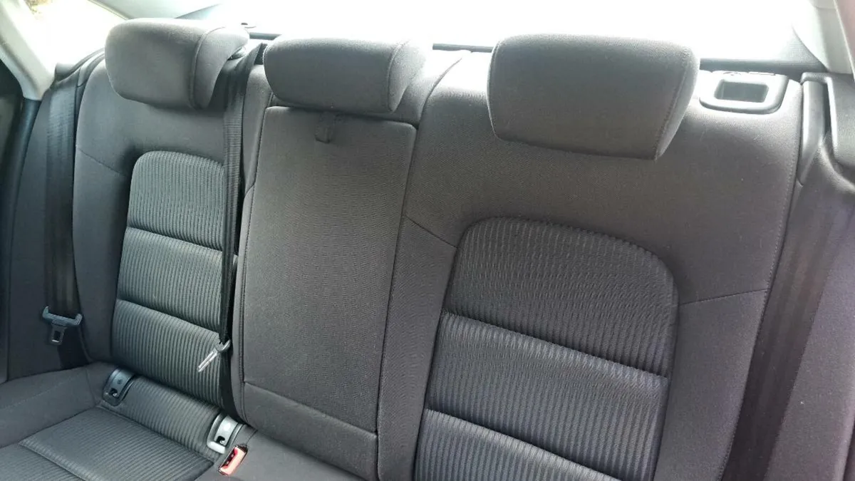 AUDI A4 2.0 TDI 2015 SUPERB CONDITION - Image 4