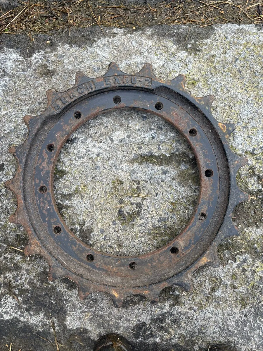 Hitachi track pads - Image 2