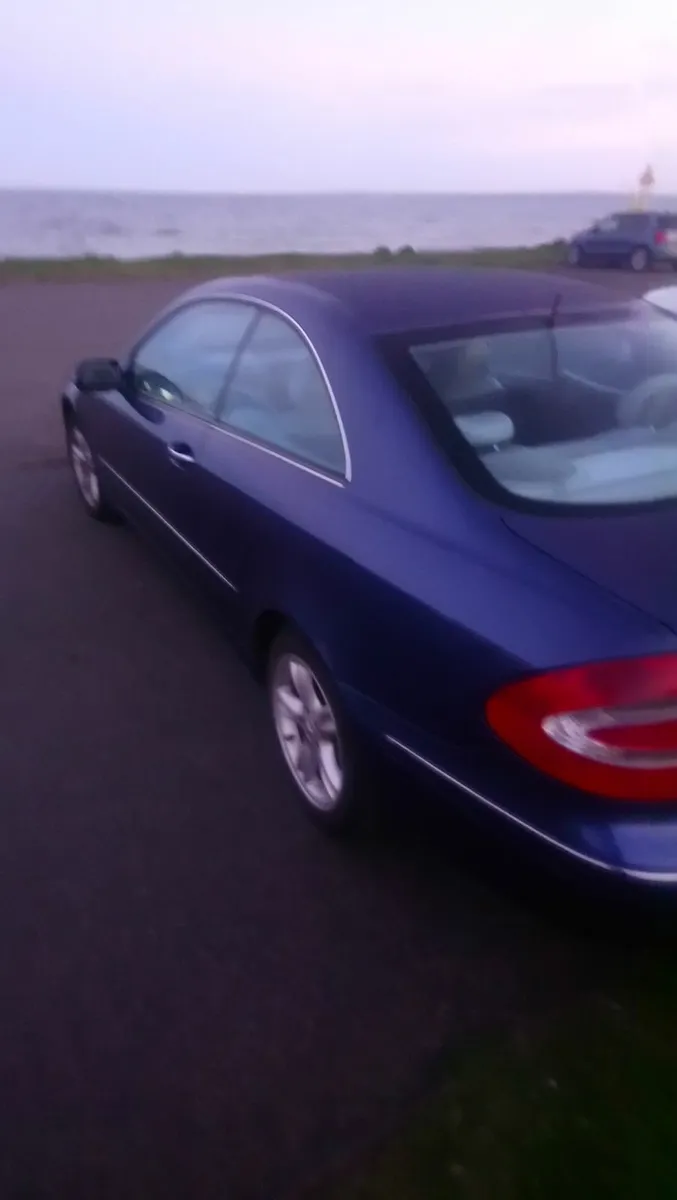 Mercedes-Benz CLK 2004 - Image 2