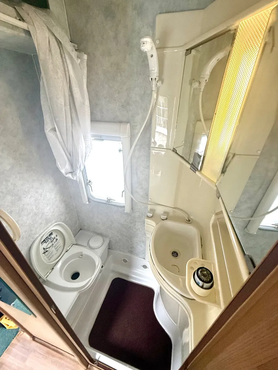 1999  Swift Royal 610 RHD 4 Berth New CVRT Passed - Image 1