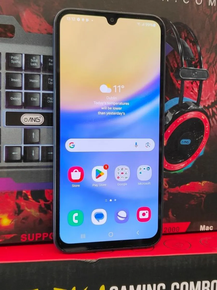 Samsung Galaxy A15 (5G) 128GB Dual Sim Unlocked Excellent Condition. - Image 3