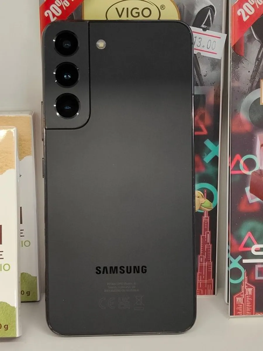 Samsung Galaxy S22 Dual Sim Unlocked (Excellent) - Image 2