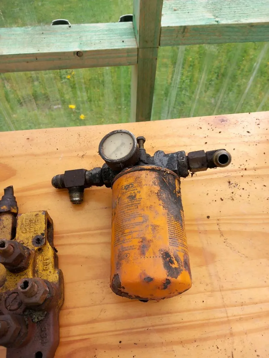 Hydraulic valve chests,housings - Image 3