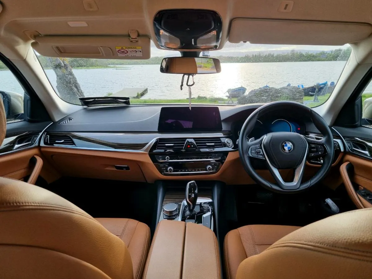 LOW MILEAGE 2018 BMW 520D in Showroom condition - Image 4