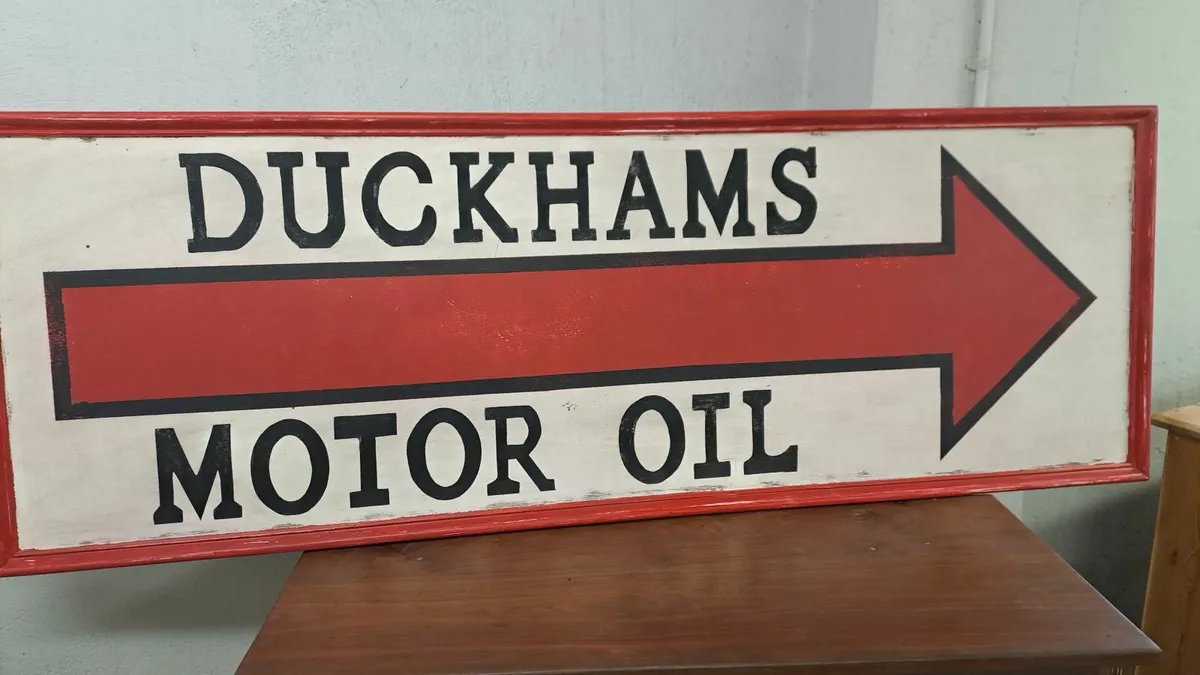 Large vintage style wooden duckhams oil sign - Image 1