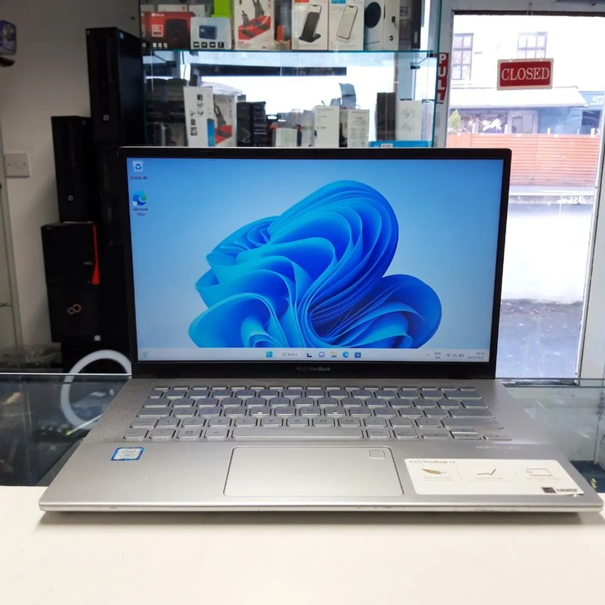 Asus Vivo Book Model X420U Laptop, 14 Inch Full Hd, Core -i7-8550U  1.80GHZ 8GB Ram, 512GB SSD, Windows 11 Pro - Image 2