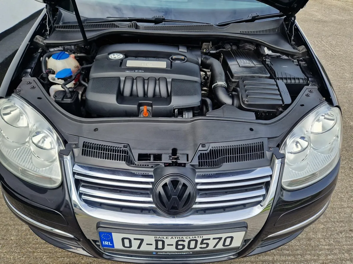 Volkswagen Golf MK5 1.6 Petrol - Image 3