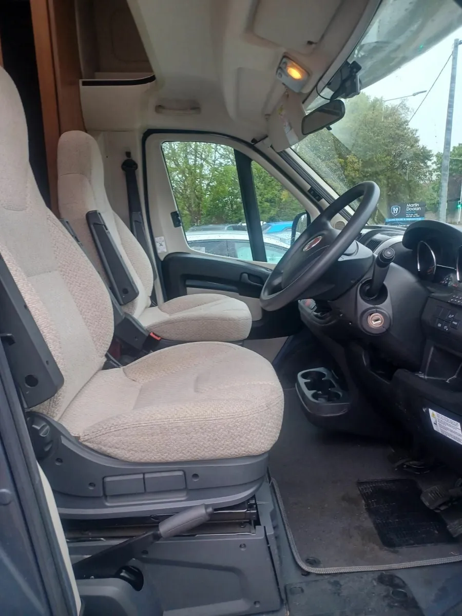 Apache 634  Motorhome - Image 4