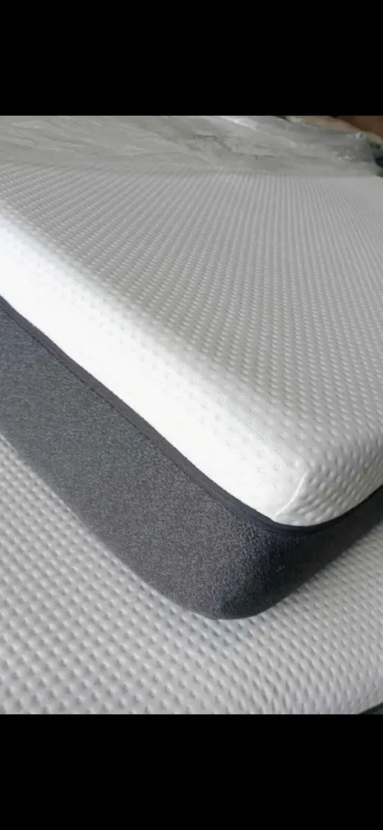 Emma 135 x 190 Foam mattress BRAND NEW - Image 4