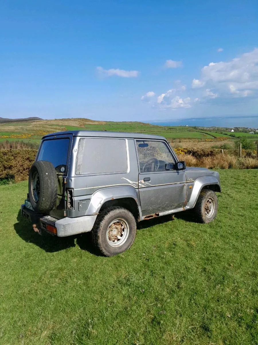 1993 daihatsu fourtrak 2.8 - Image 1