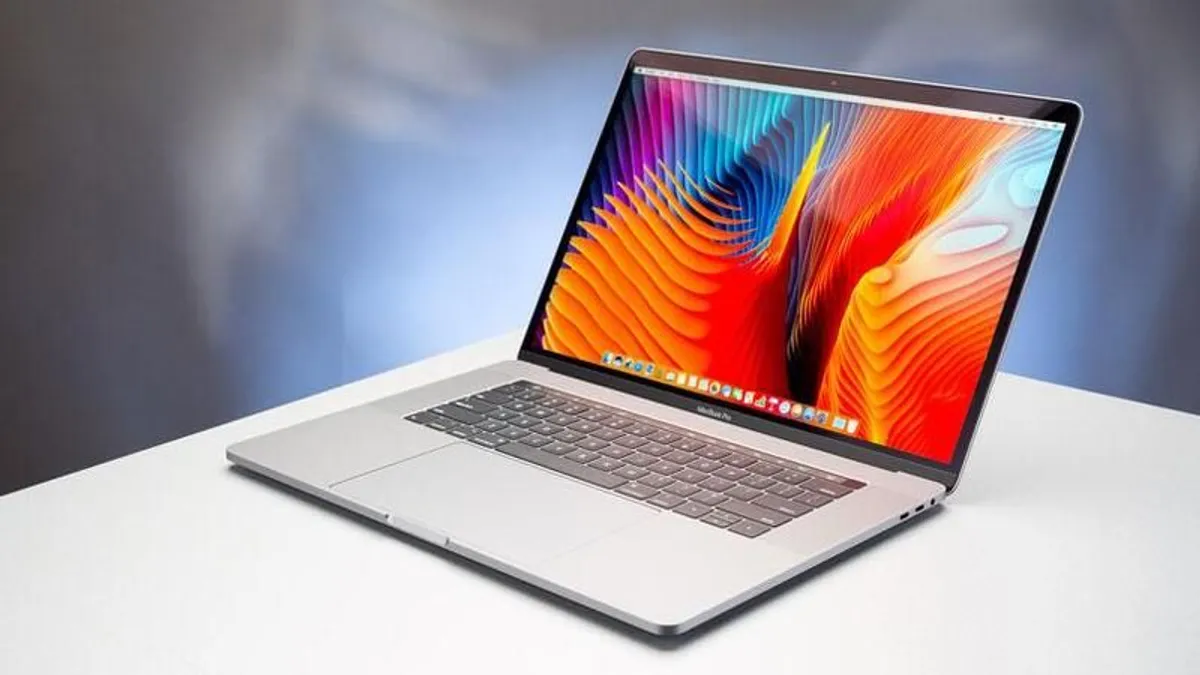 Touch Bar Apple Macbook Pro (15"/ Mid 2017) 2.9 GHz Intel Core (i7) 16GB RAM 500 SSD Hard macOS VENTURA Battery Cycle: 621 - Image 1