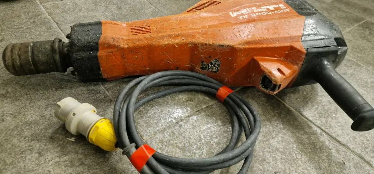 Hilti TE 2000-AVR demolition breaker - Image 2