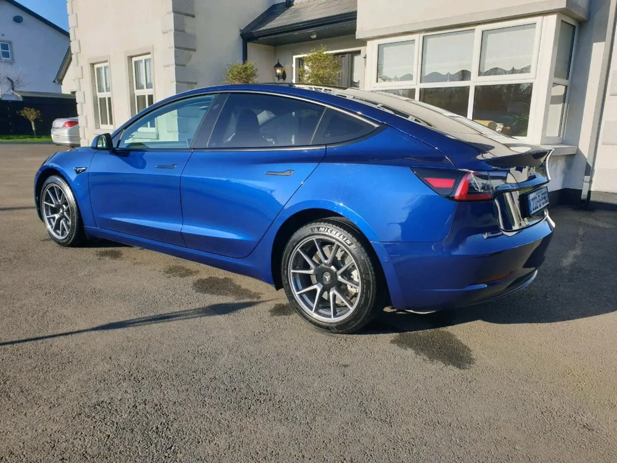 Tesla Model 3 2022 Standart Range Plus . - Image 2