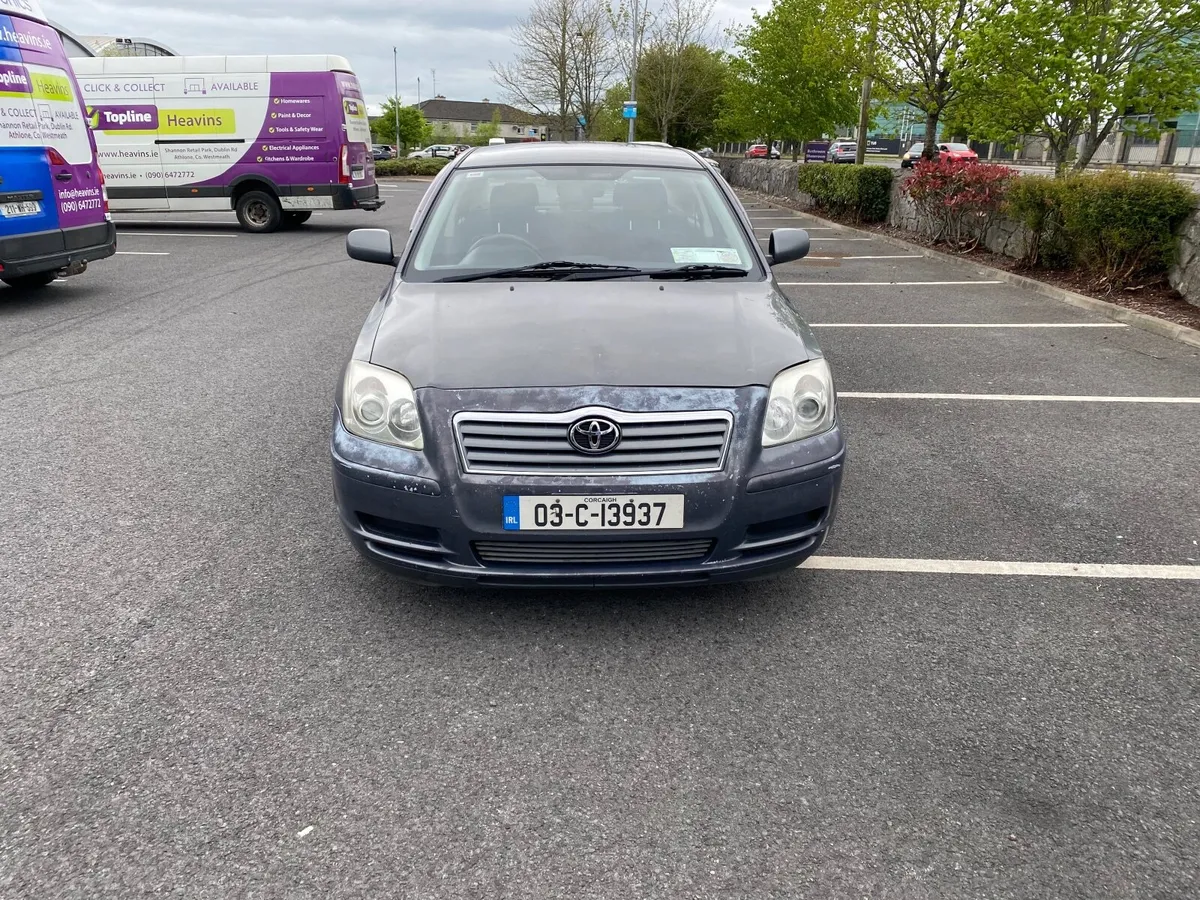 Toyota Avensis 2003 - Image 1