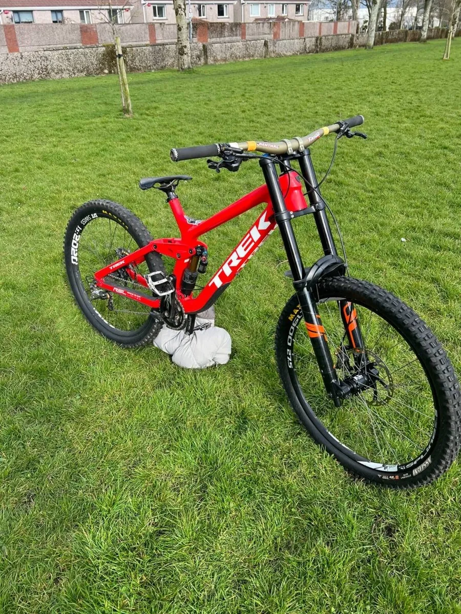 Mountain bike - Image 1