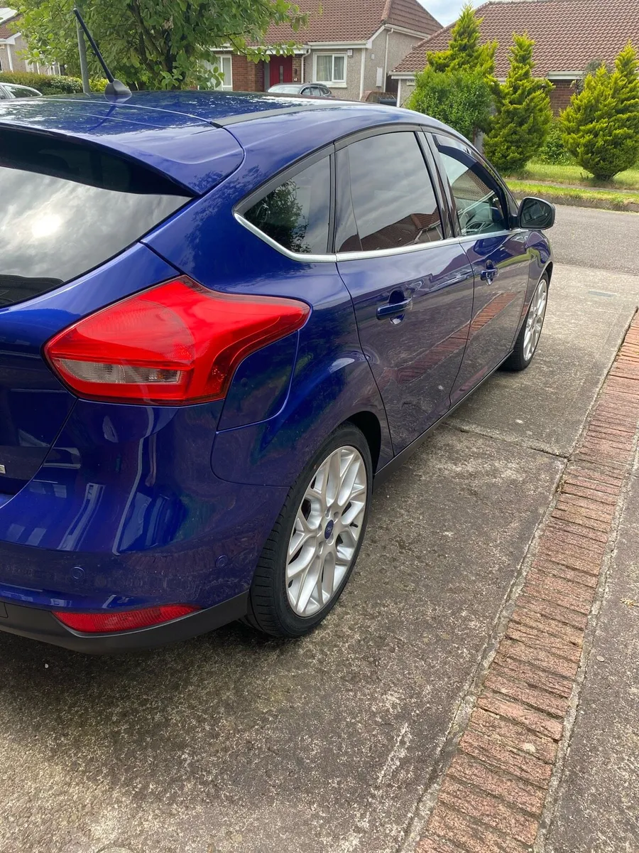 172 Ford Focus Titanium - Image 3