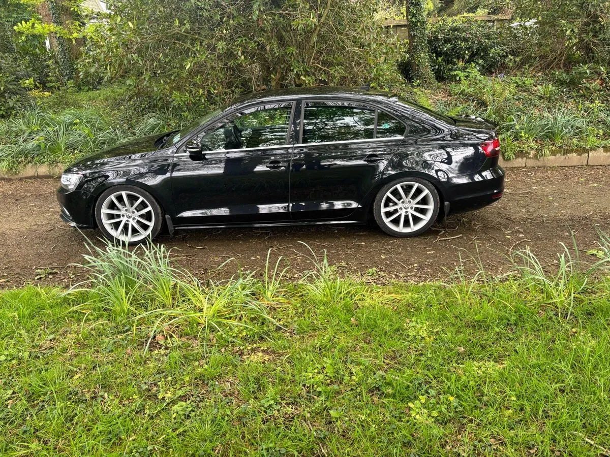 Volkswagen Jetta 2016 - Image 4
