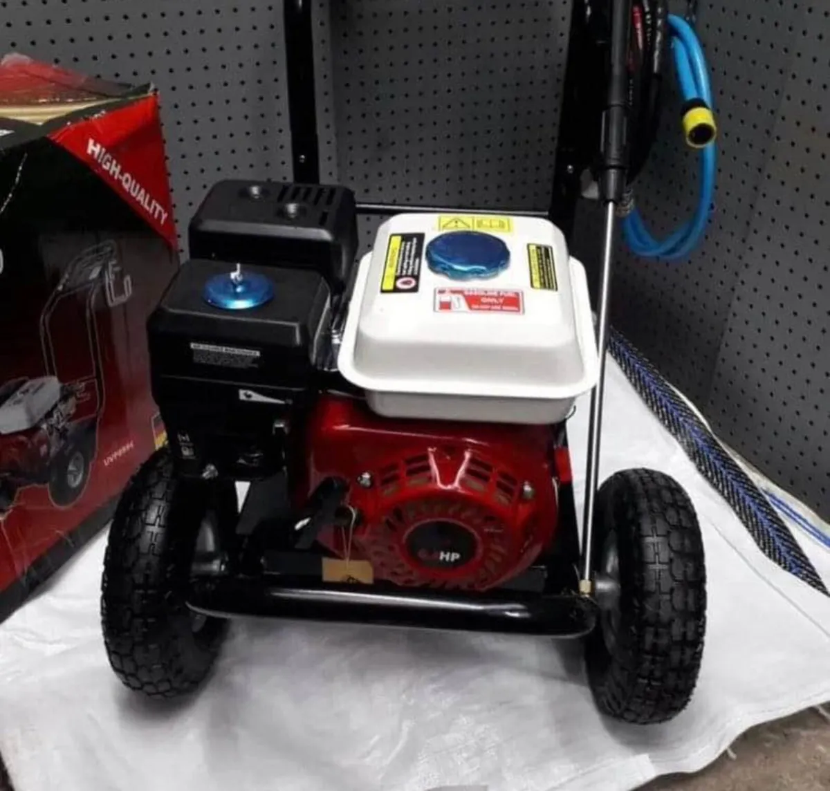3700PSI PRESSURE WASHER ONLY €280 - Image 2