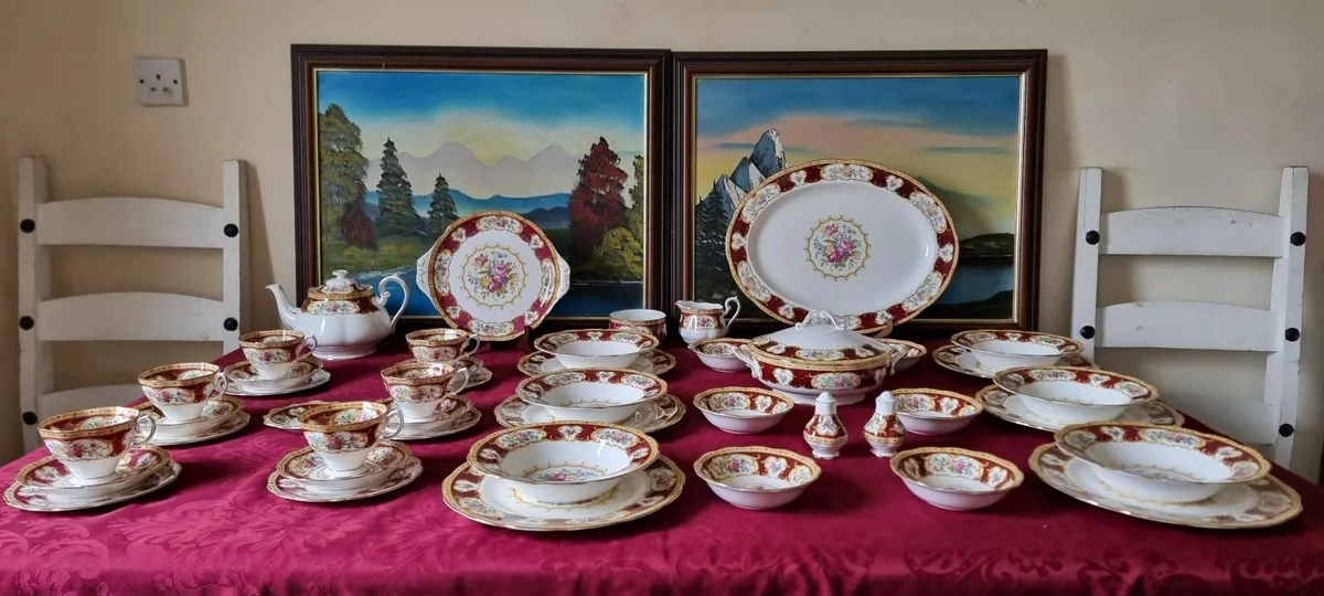 45 Pc. Royal Albert Lady Hamilton Dinner & Tea Set - Image 3