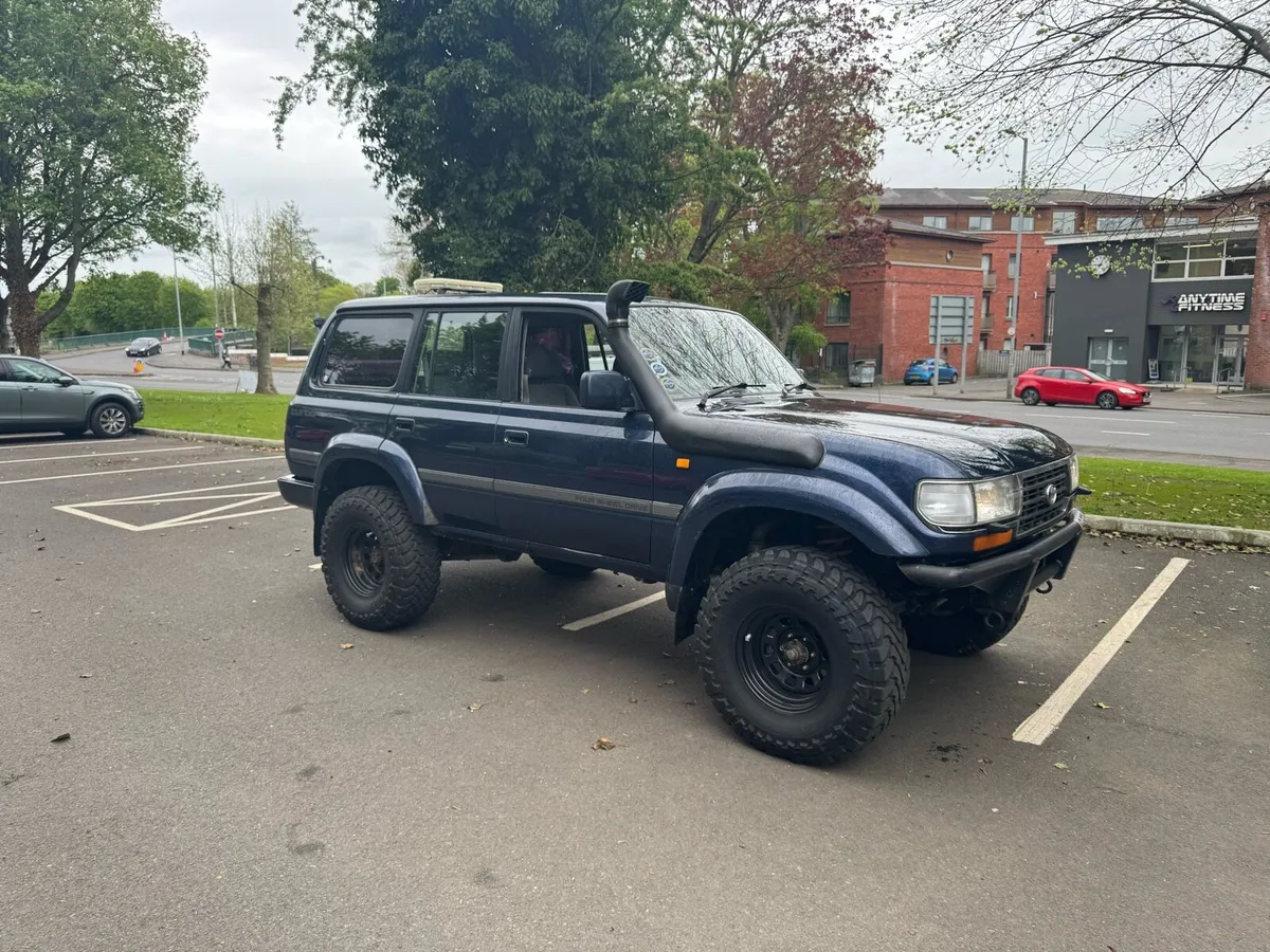 Toyota Land Cruiser 80  GS 4.2 24v Manual - Image 1