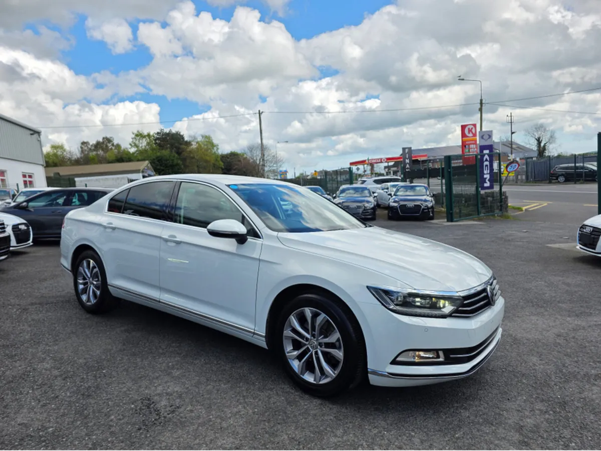 Volkswagen Passat 1.4 FULL LEATHER HEATED SEATS HI - Image 4