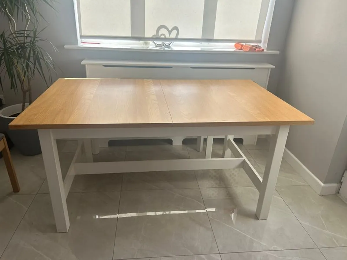 Dining table - Image 2