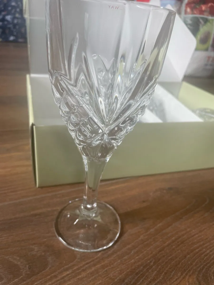 Wine glasses - Image 1