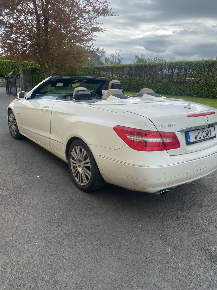Mercedes E250 cabriolet - Image 4