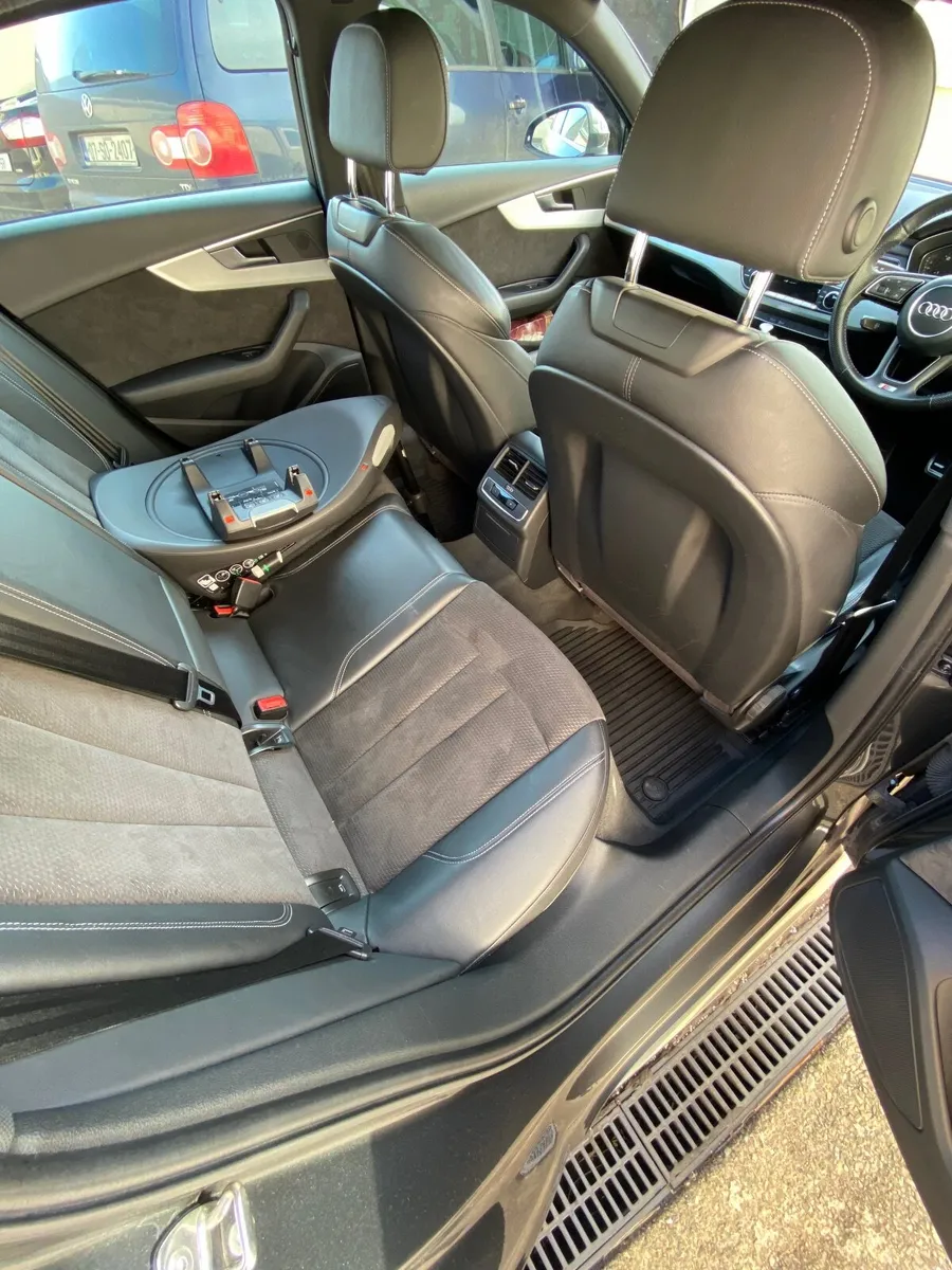 Audi A4 2017 - Image 2
