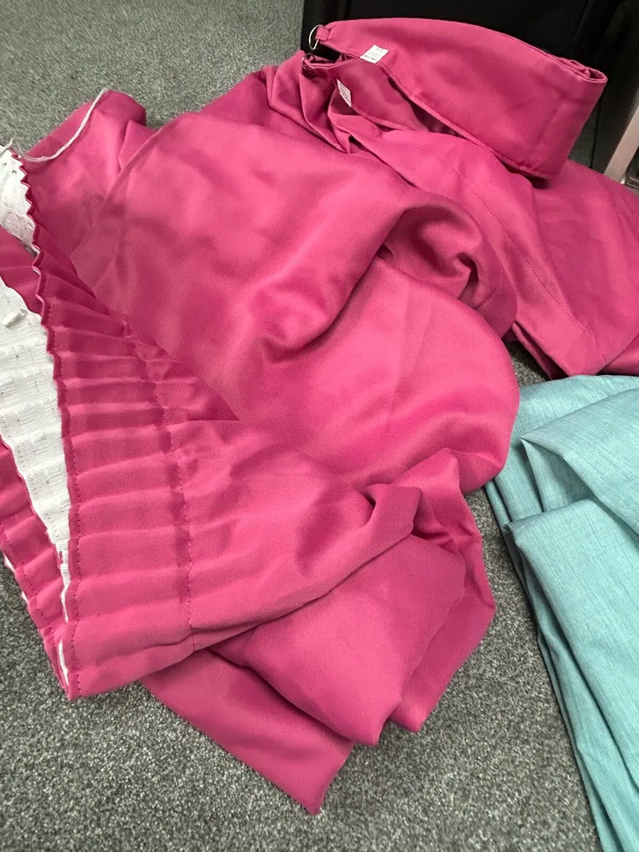Curtains - Image 4
