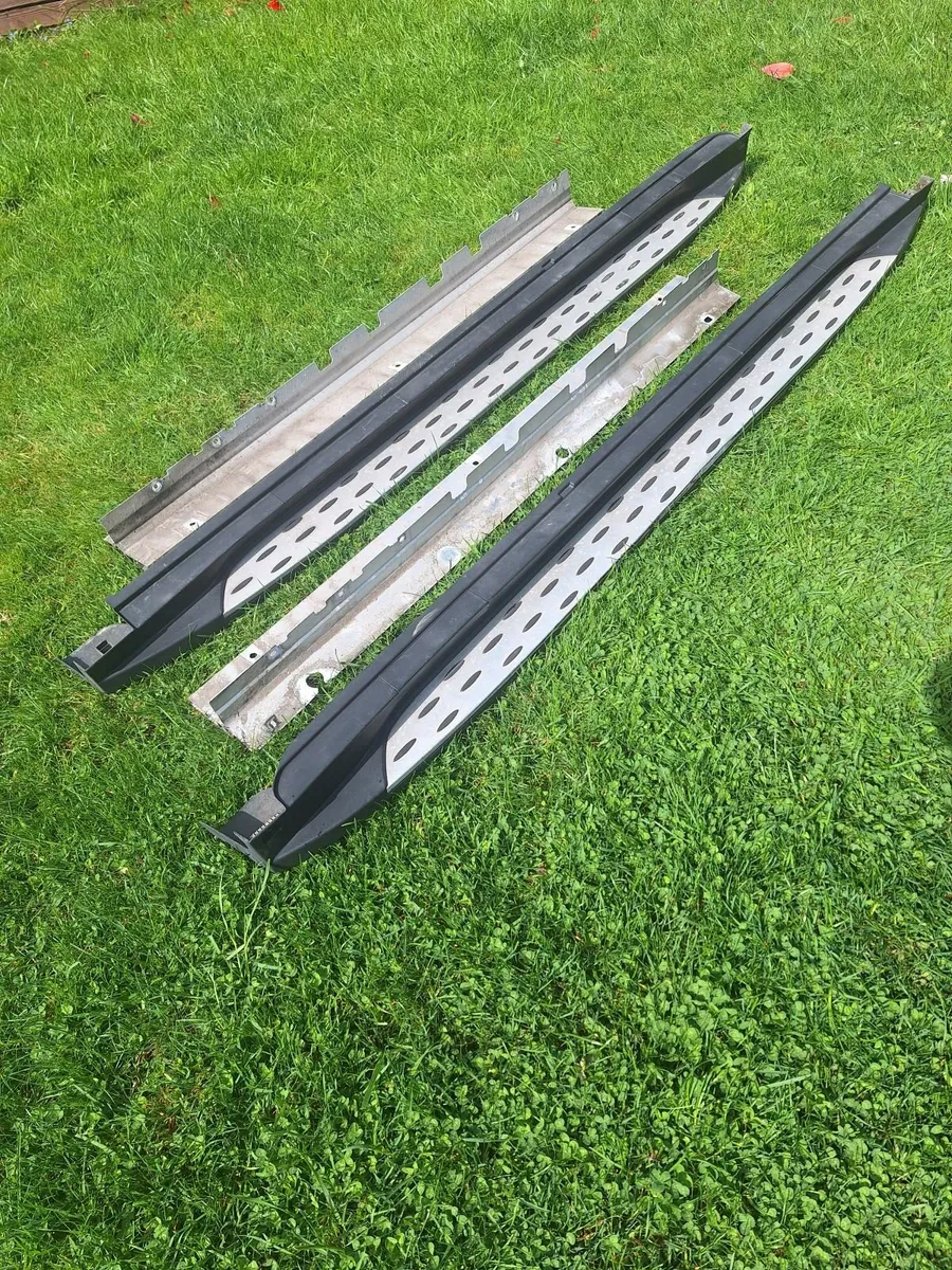 Car Side Steps - Image 1
