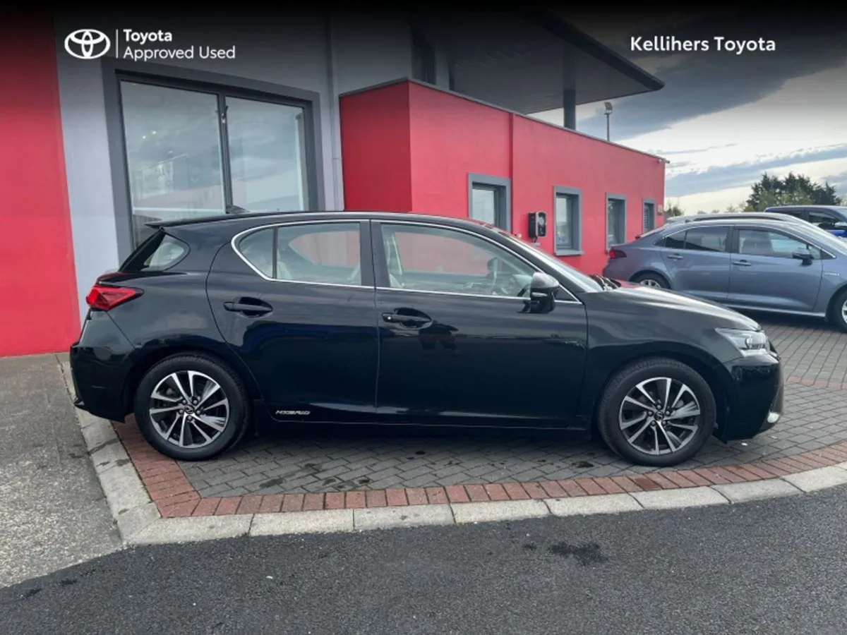 Lexus CT200H Executive Auto - Image 3