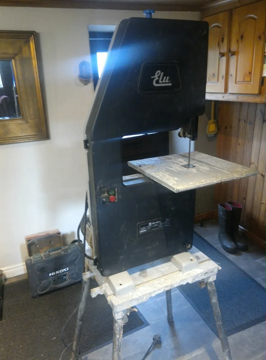 Woodworking equipment - Image 1