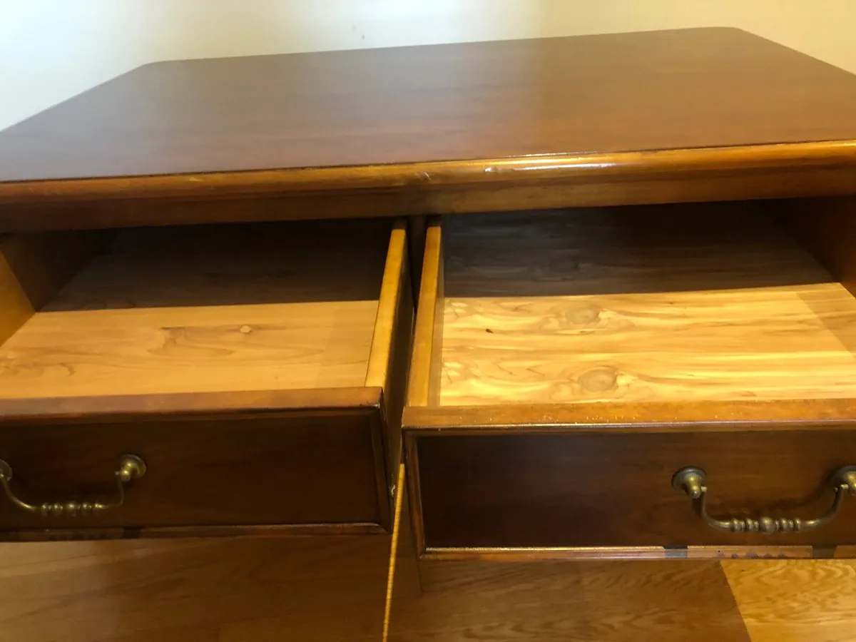 Coffee table - Image 3