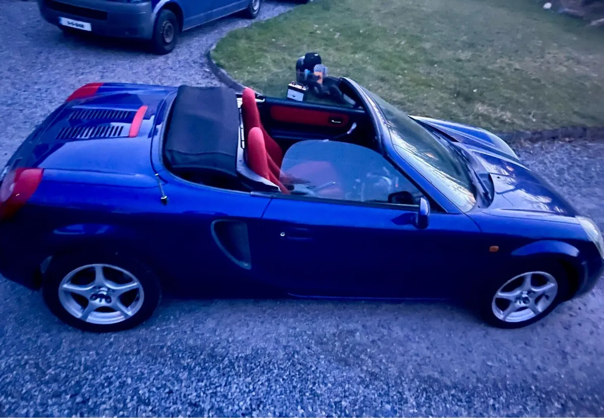 Toyota MR S - Image 3