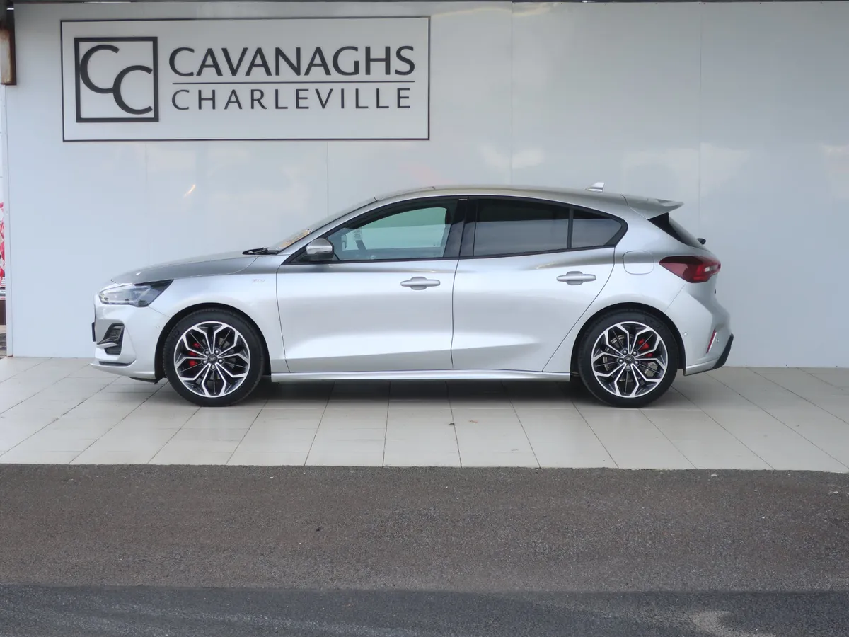 2024 FOCUS 1.0T ST LINE X  5DR 1 125PS - Image 2
