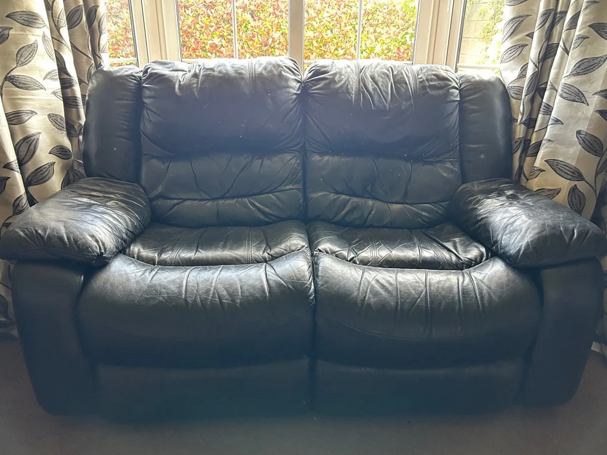 Black leather reclining 3-2-1 suite - Image 2