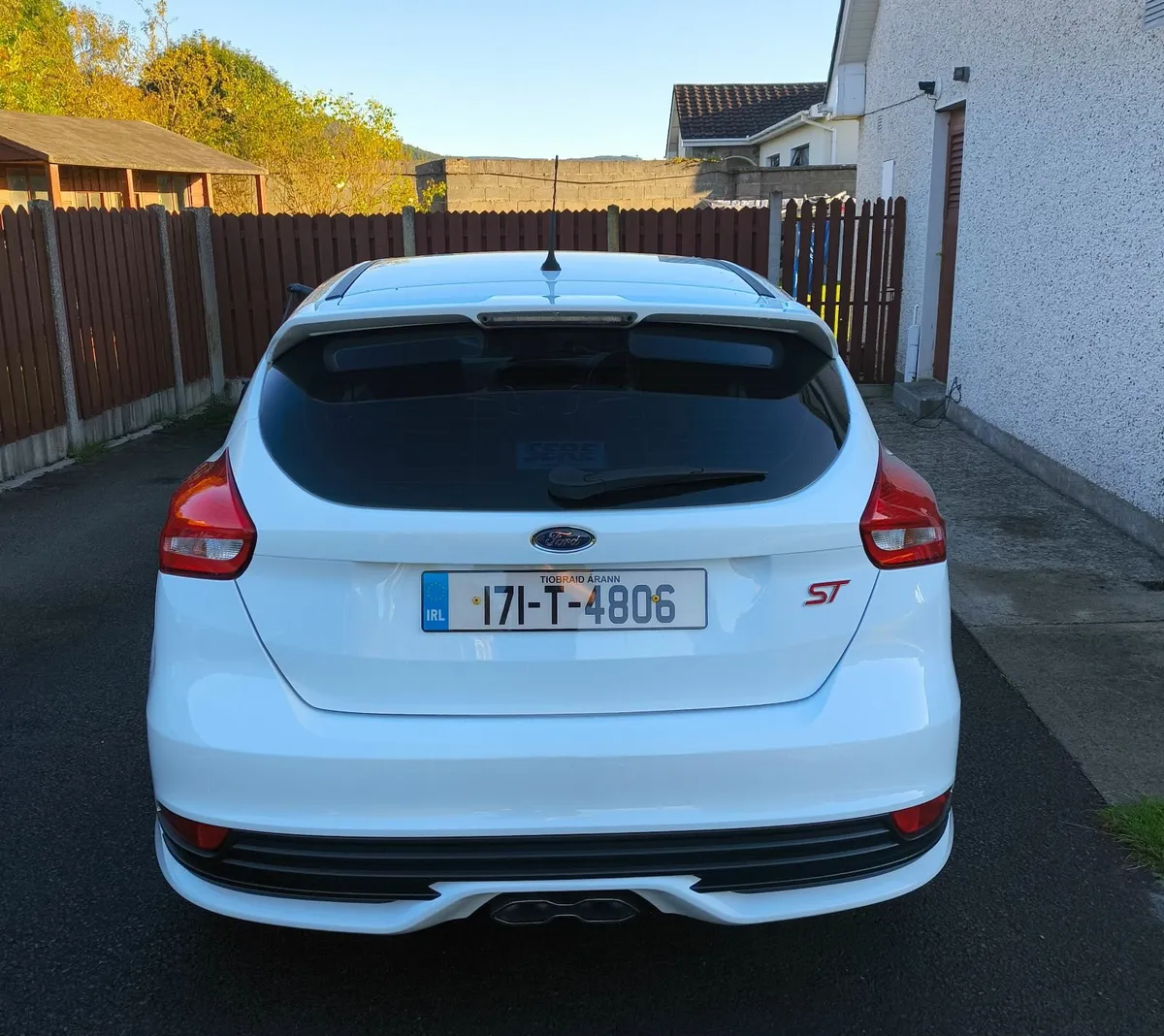 Ford Focus 2.0 TDCi 185 ST-2 - Image 4