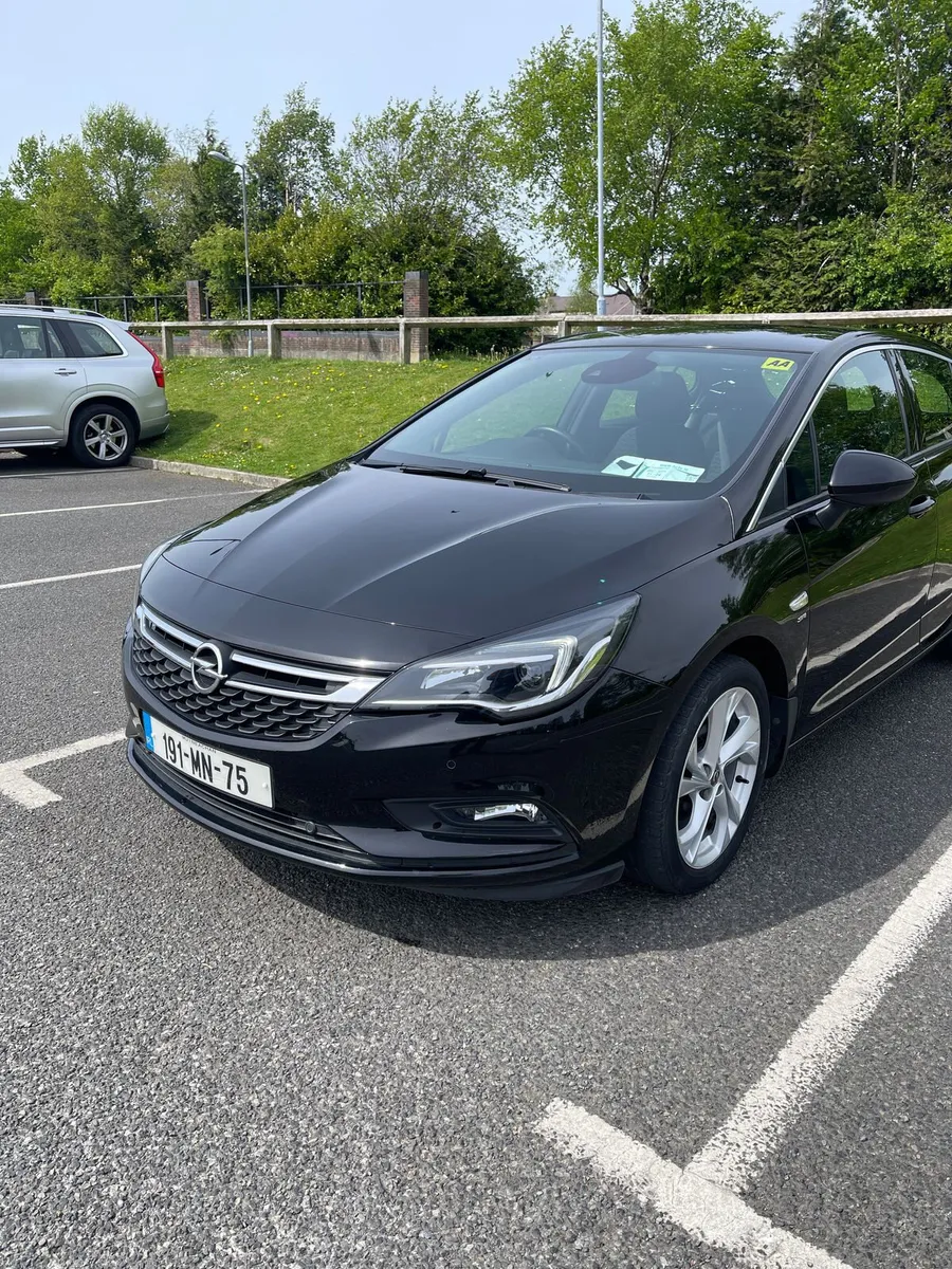 Opel Astra 2019 Low km New NCT - Image 1