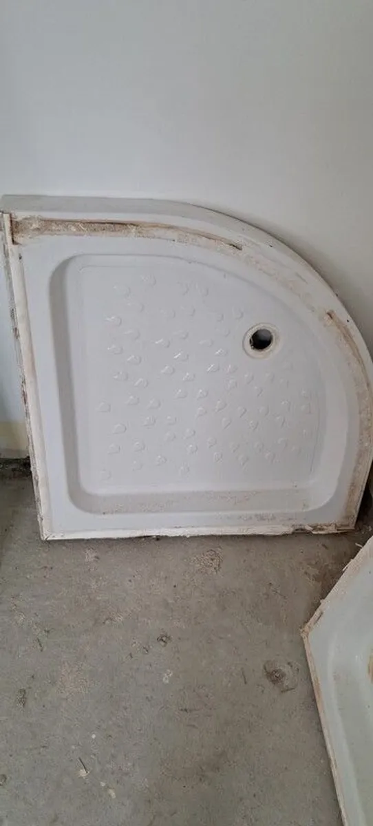 bathroom - Image 1