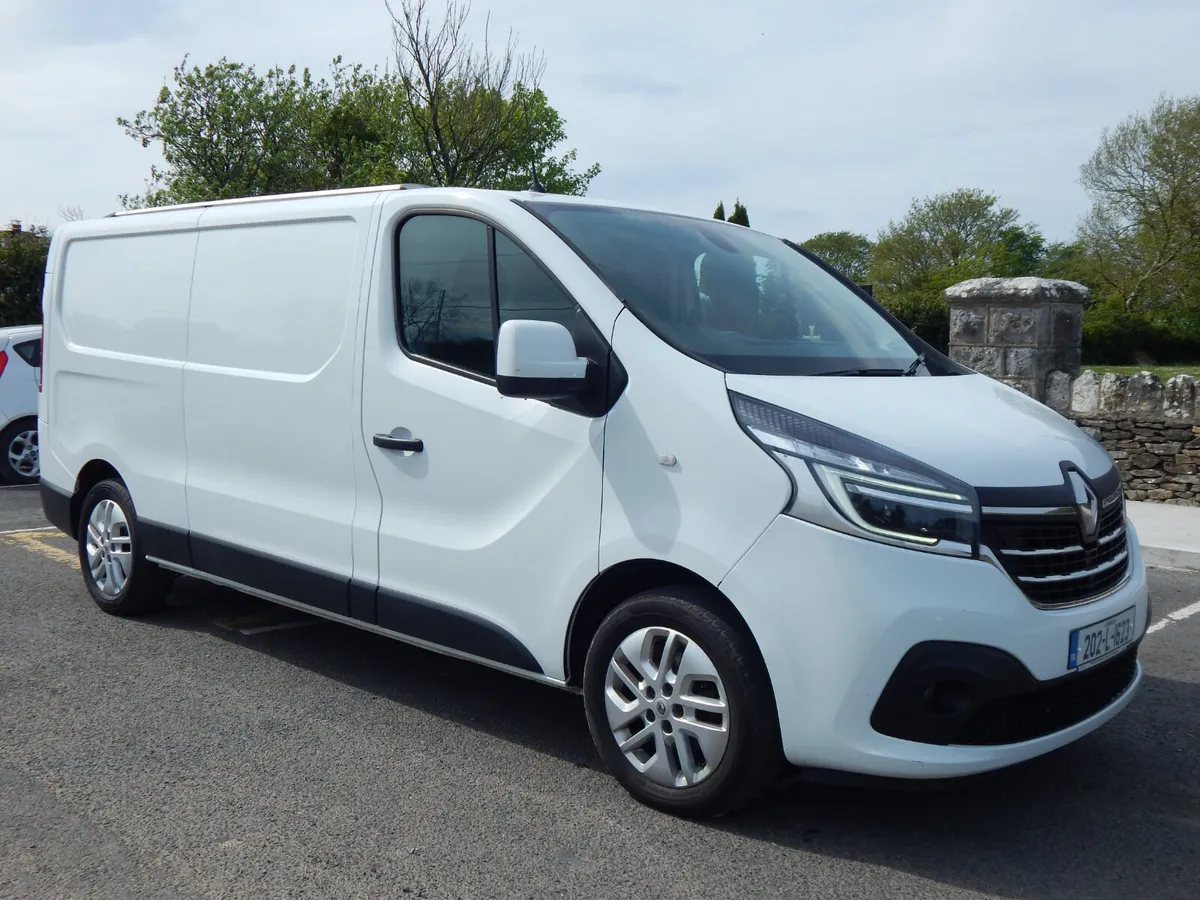 2020 Renault Trafic Sport CVRT 07/25 vat inv - Image 1