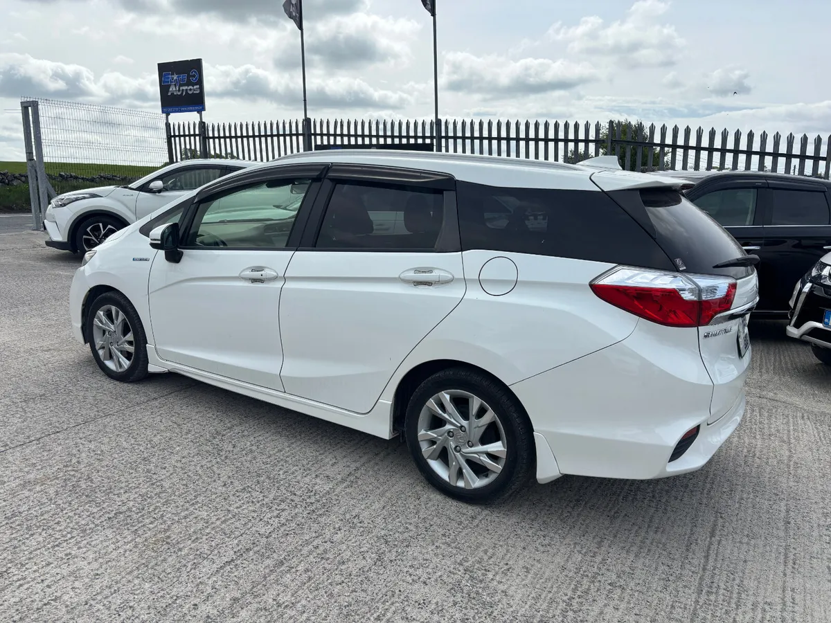 Honda Fit Suttle Hybrid 2016 - Image 4