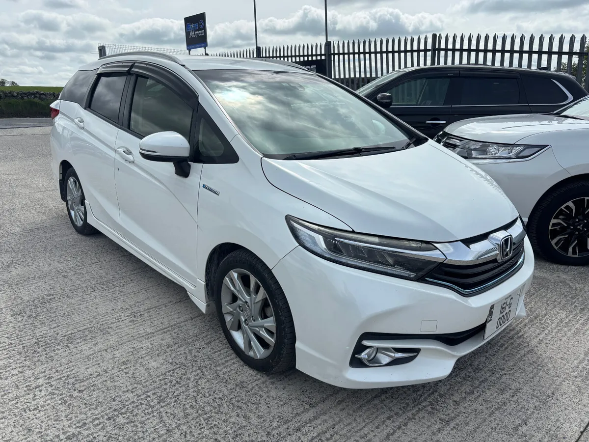 Honda Fit Suttle Hybrid 2016 - Image 1