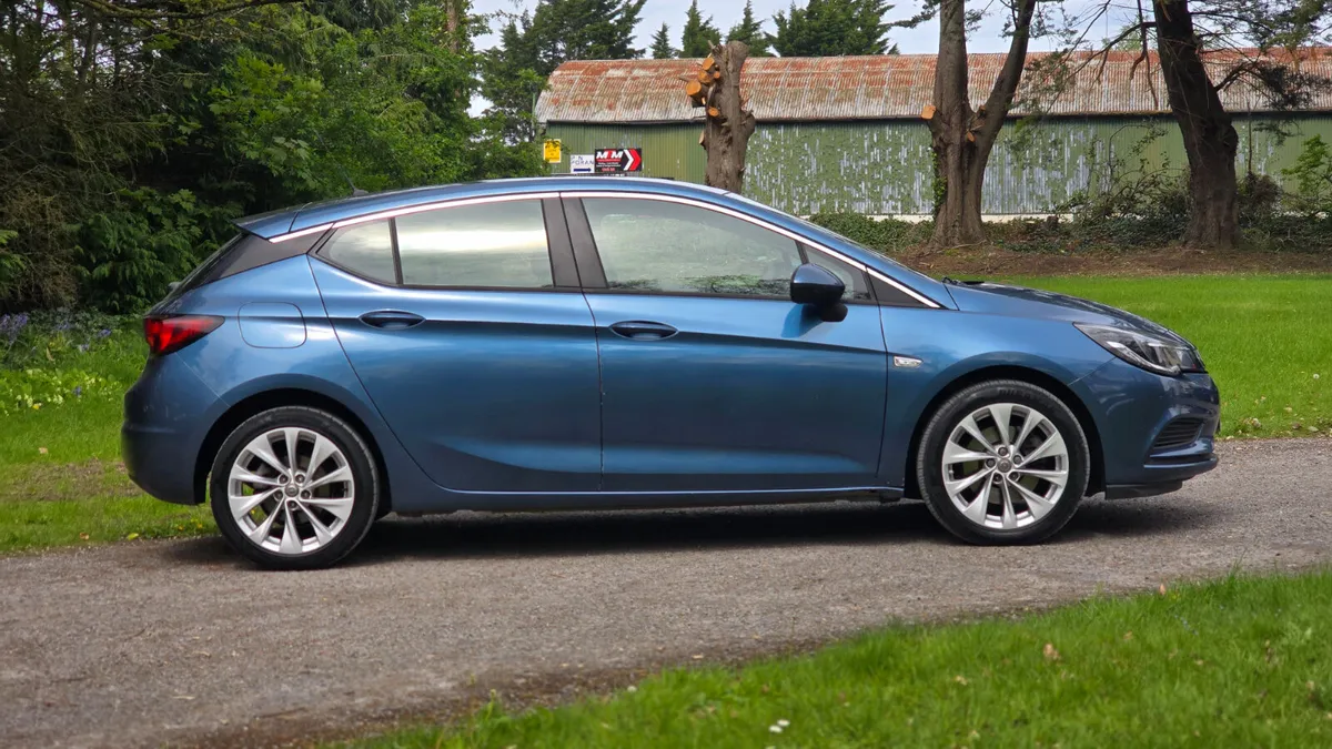 2016 Opel Astra 1.6 Diesel SC FULL SERVICE H. - Image 3