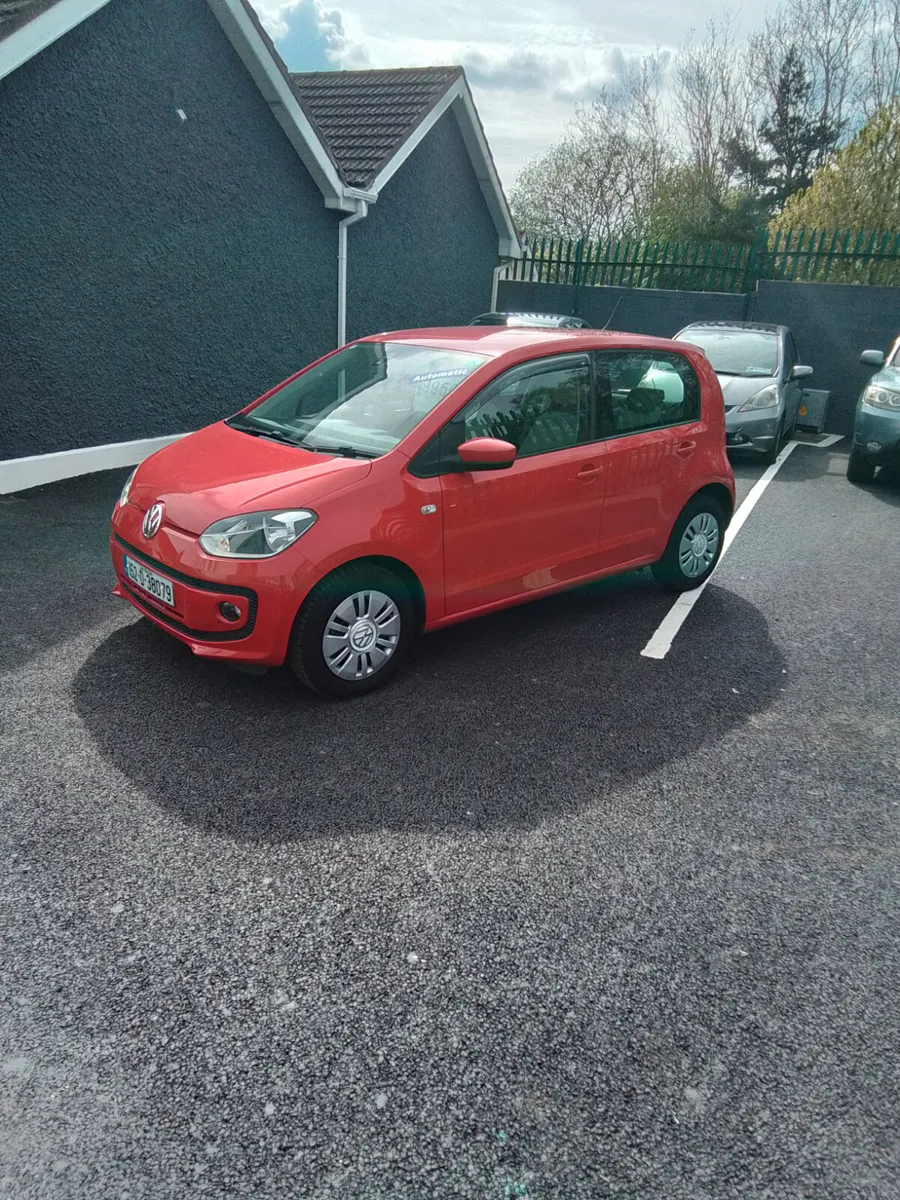 Volkswagen up! 2015 automatic - Image 3