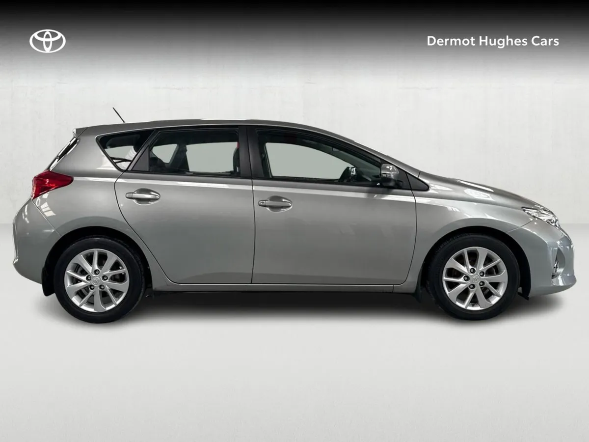 Toyota Auris 1.4 D-4d Aura - Image 3
